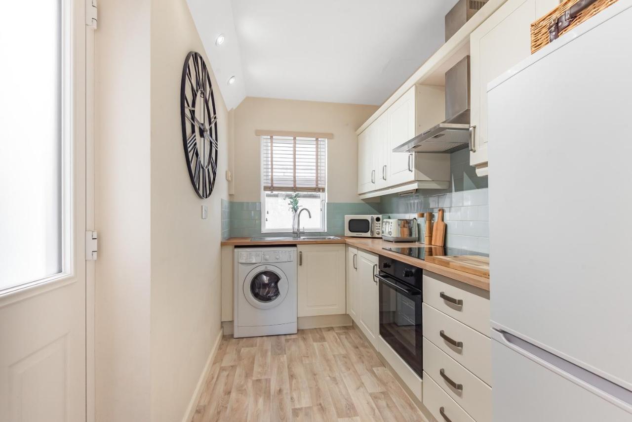 Chester City Centre Cottage, Sleeps 6 With Free Parking Екстериор снимка